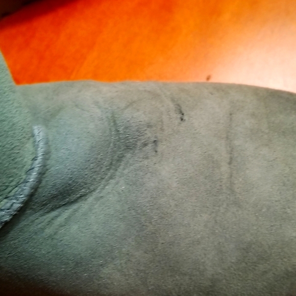 UGG BOOTS - Picture 3 of 8